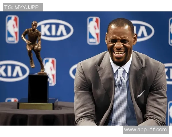 詹姆斯冲击金球奖？数据全面对比分析